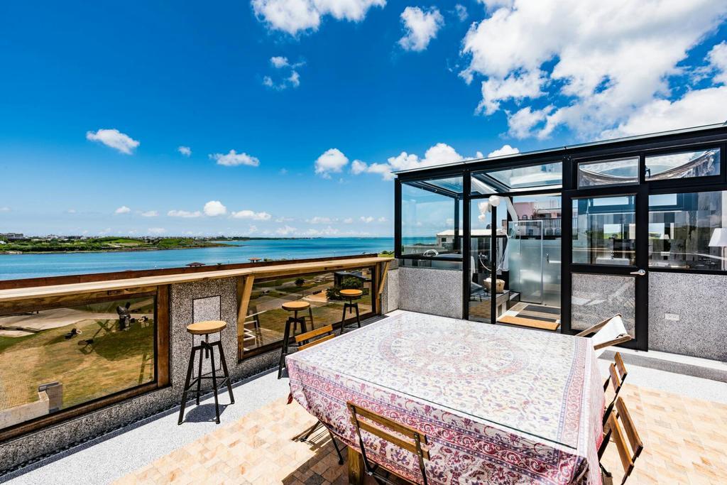 Malibu Oceanview Homestay Magong Exterior photo